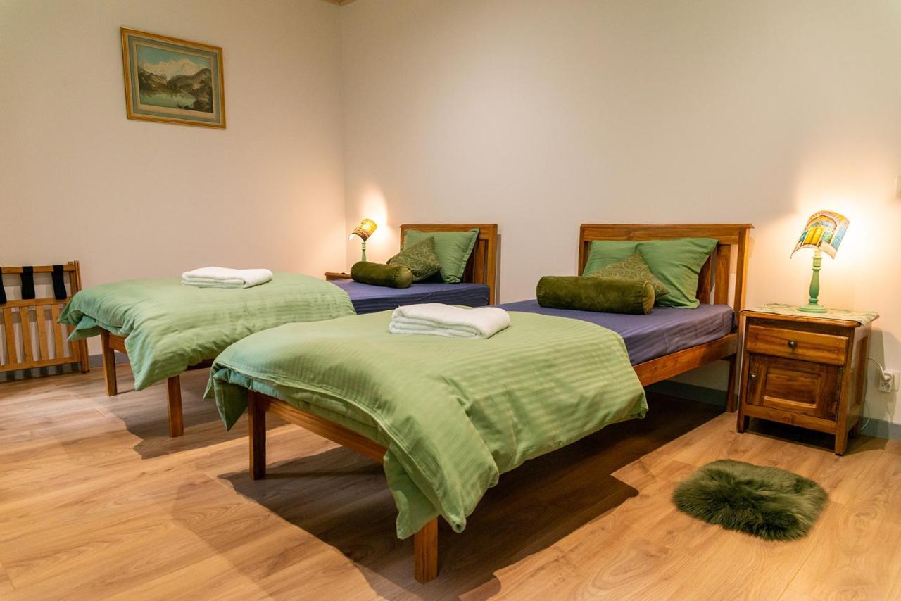 Sanskriti Hotel Scionzier Buitenkant foto