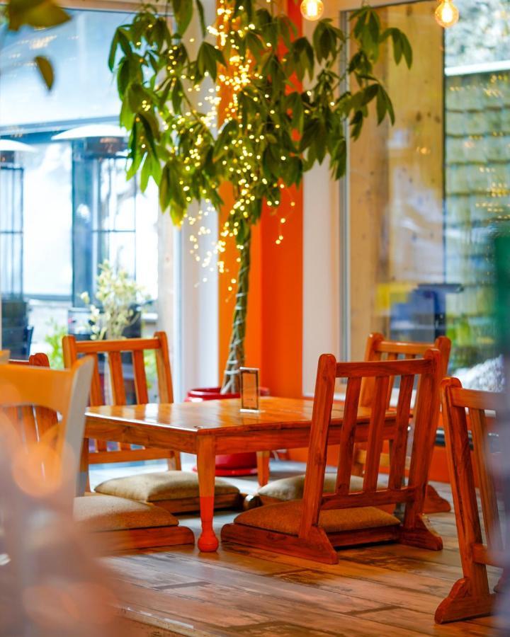 Sanskriti Hotel Scionzier Buitenkant foto